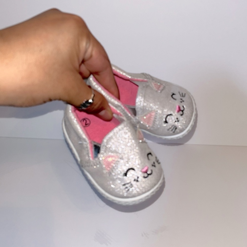 Size 2 toddler kitten shoes